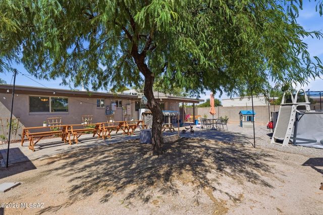 627 W Acadia Drive, Tucson, AZ 85756