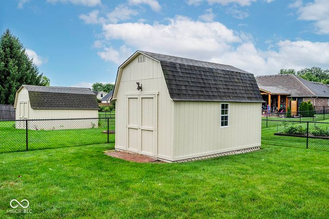 3882 S Cedar Creek Lane, New Palestine, IN 46163