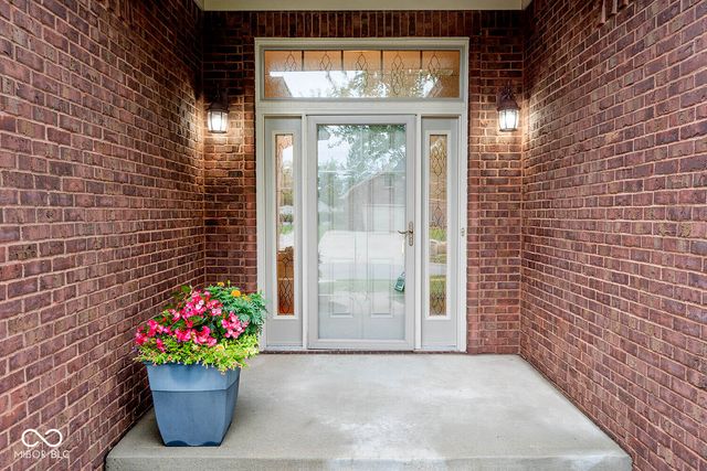 3882 S Cedar Creek Lane, New Palestine, IN 46163