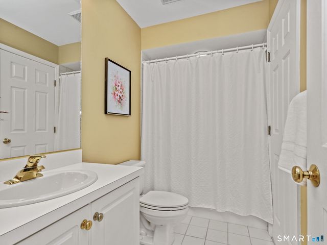 180 Turn Of River Road 13A, Stamford, CT 06905