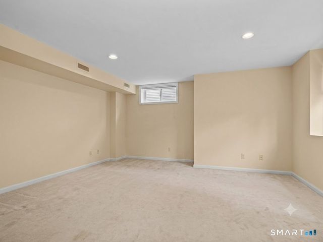 180 Turn Of River Road 13A, Stamford, CT 06905