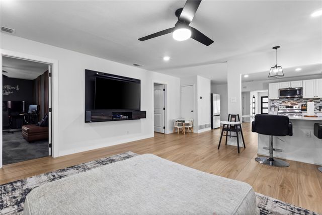 701 Milky Way, Garland, TX 75040