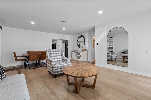 701 Milky Way, Garland, TX 75040