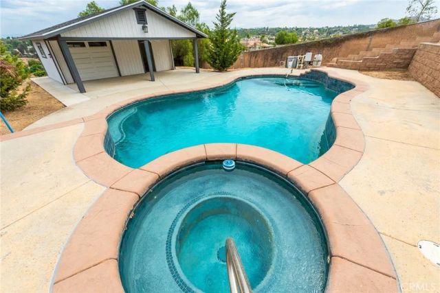 17033 Andromeda, Riverside, CA 92504