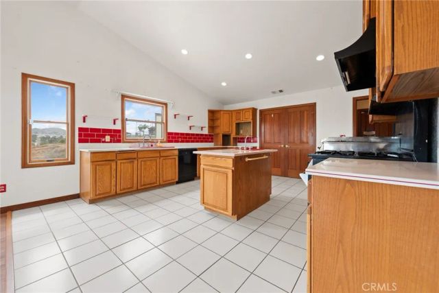 17033 Andromeda, Riverside, CA 92504