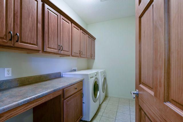 613 Crossing Drive, Branson West, MO 65737