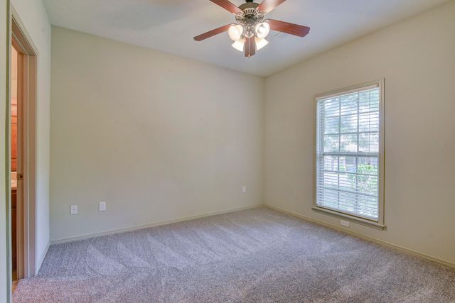 613 Crossing Drive, Branson West, MO 65737