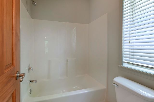 613 Crossing Drive, Branson West, MO 65737