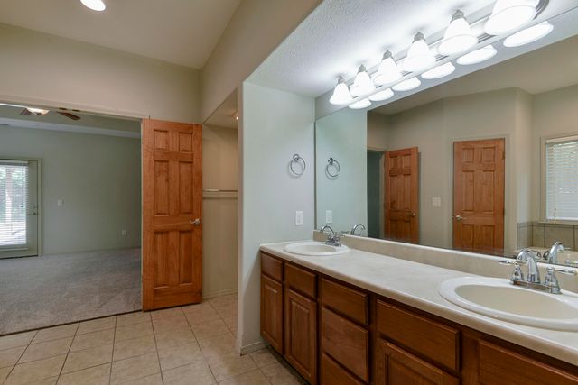 613 Crossing Drive, Branson West, MO 65737