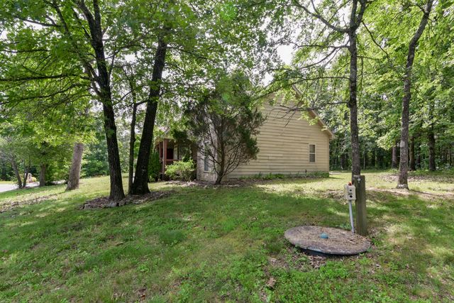 613 Crossing Drive, Branson West, MO 65737