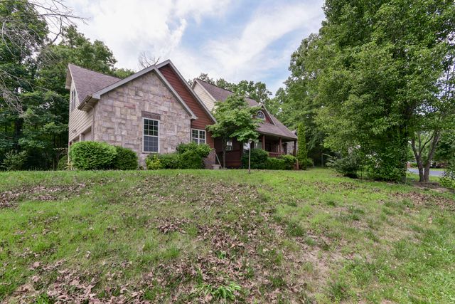 613 Crossing Drive, Branson West, MO 65737
