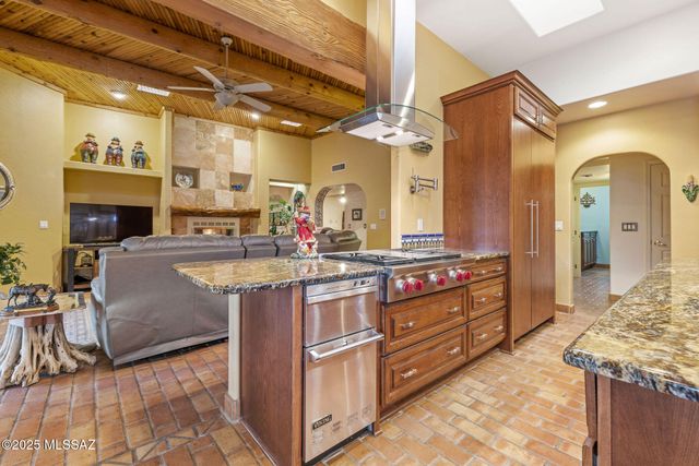 2315 N Avenida Sorgo, Tucson, AZ 85749