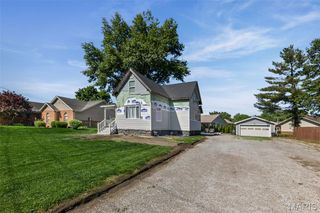 603 N Hickory Street, Smithton, IL 62285