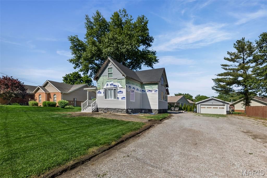 603 N Hickory Street, Smithton, IL 62285