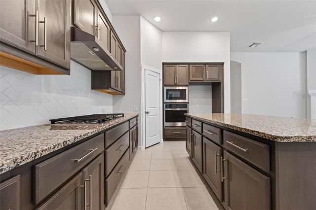 212 Milas Cove, Montgomery, TX 77316