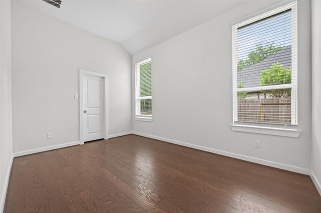 212 Milas Cove, Montgomery, TX 77316