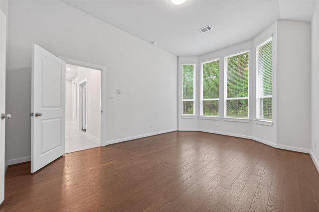 212 Milas Cove, Montgomery, TX 77316