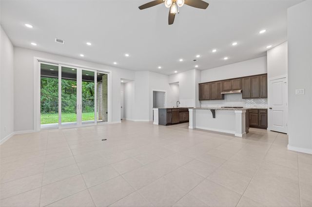 212 Milas Cove, Montgomery, TX 77316