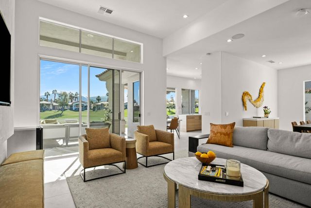 407 Desert Holly Drive, Palm Desert, CA 92211