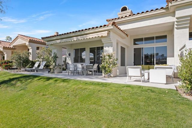 407 Desert Holly Drive, Palm Desert, CA 92211