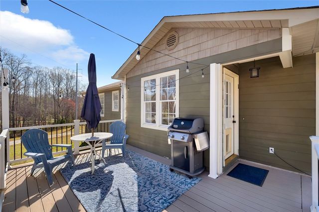 450 Lindsey Lake Road, Travelers Rest, SC 29690