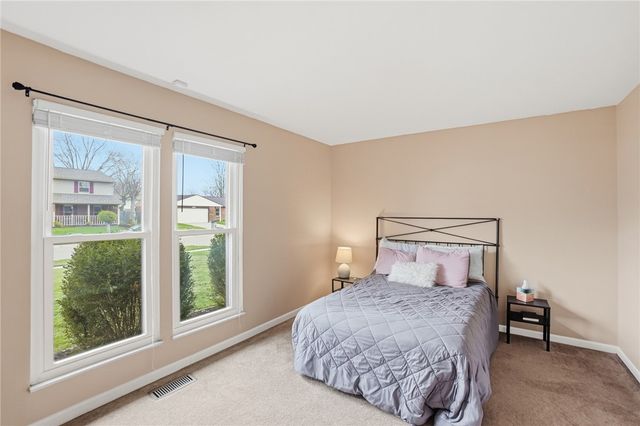 8969 Gardengate Drive, Huber Heights, OH 45424