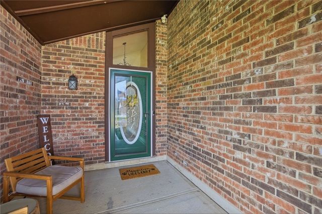 8969 Gardengate Drive, Huber Heights, OH 45424