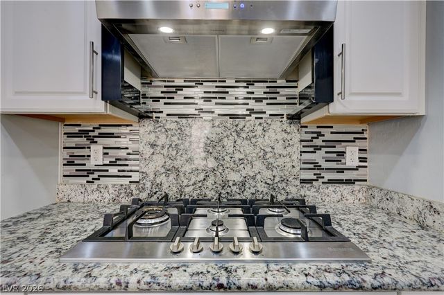 7176 Summer Grove Avenue, Las Vegas, NV 89117