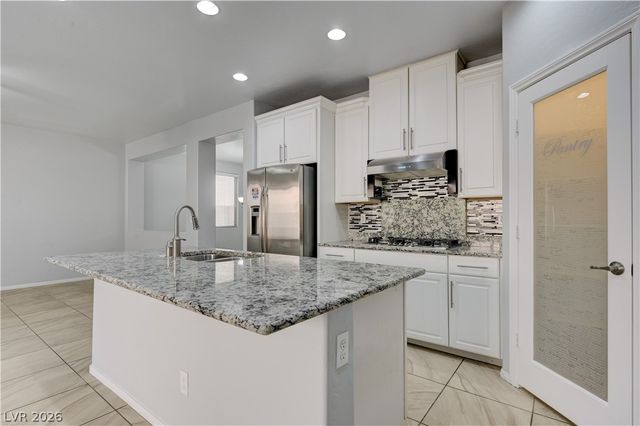 7176 Summer Grove Avenue, Las Vegas, NV 89117