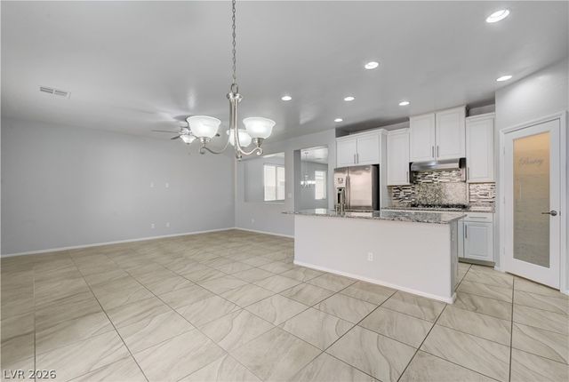 7176 Summer Grove Avenue, Las Vegas, NV 89117