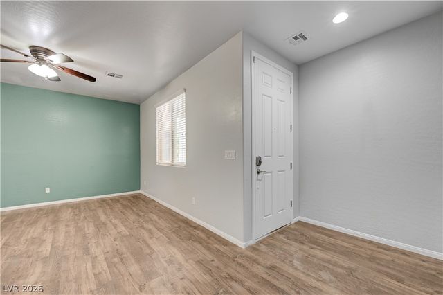 7176 Summer Grove Avenue, Las Vegas, NV 89117