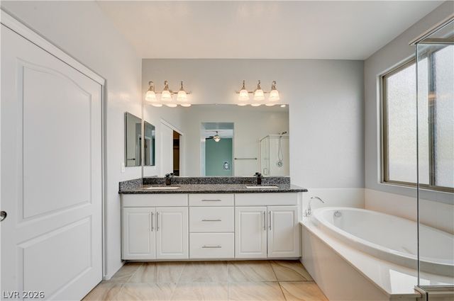 7176 Summer Grove Avenue, Las Vegas, NV 89117