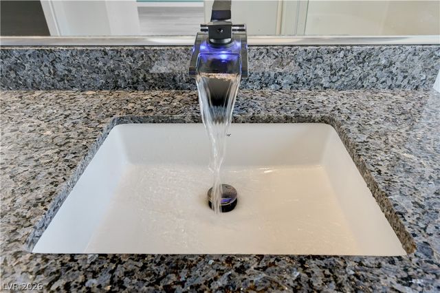 7176 Summer Grove Avenue, Las Vegas, NV 89117