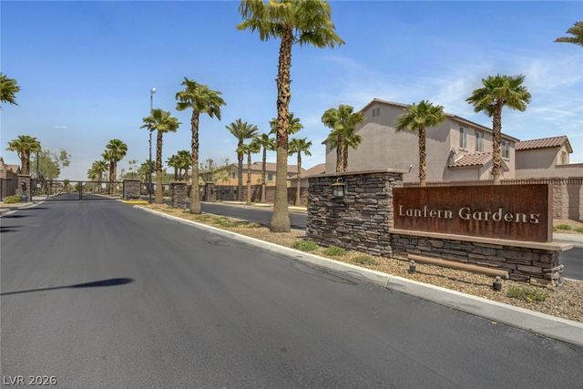 7176 Summer Grove Avenue, Las Vegas, NV 89117