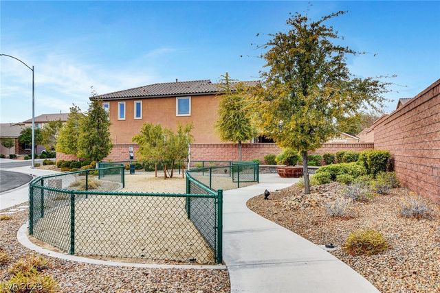 7176 Summer Grove Avenue, Las Vegas, NV 89117