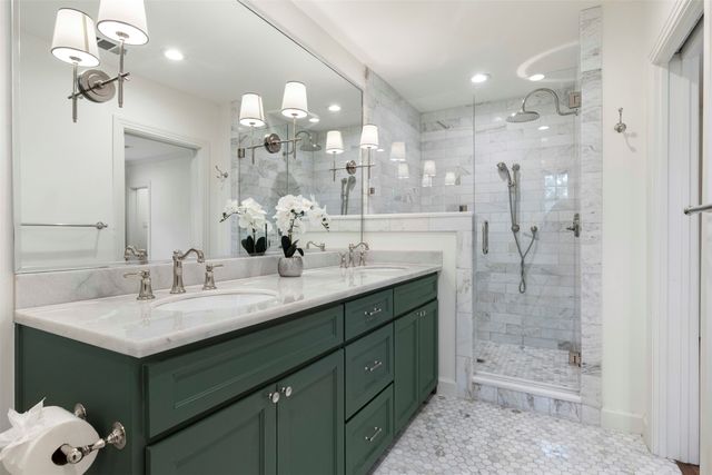 7119 Vivian Avenue, Dallas, TX 75223