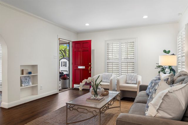 7119 Vivian Avenue, Dallas, TX 75223