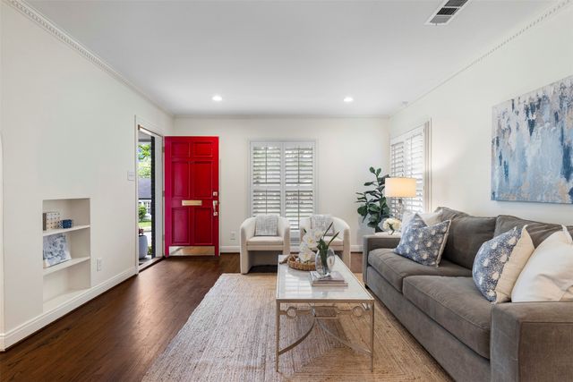 7119 Vivian Avenue, Dallas, TX 75223