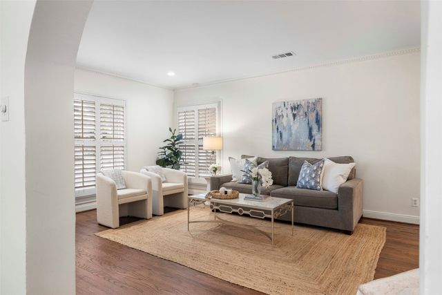 7119 Vivian Avenue, Dallas, TX 75223