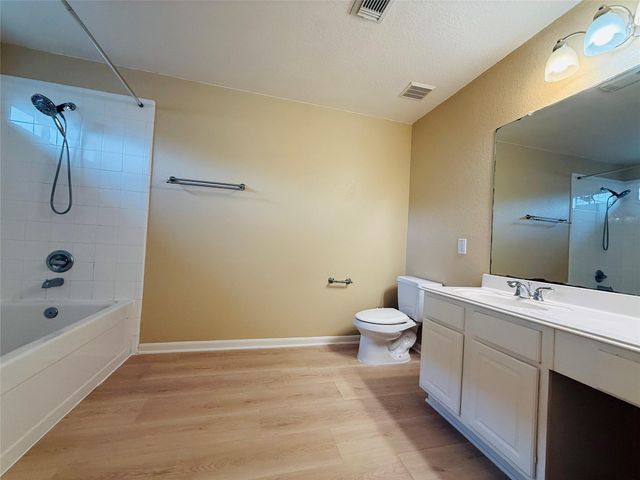 16750 Bending Creek Lane, Friendswood, TX 77546