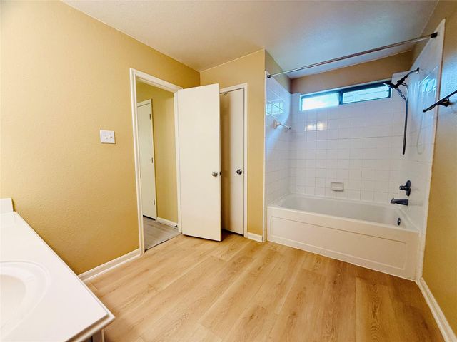 16750 Bending Creek Lane, Friendswood, TX 77546