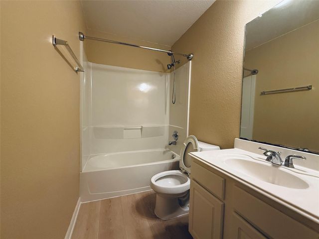 16750 Bending Creek Lane, Friendswood, TX 77546