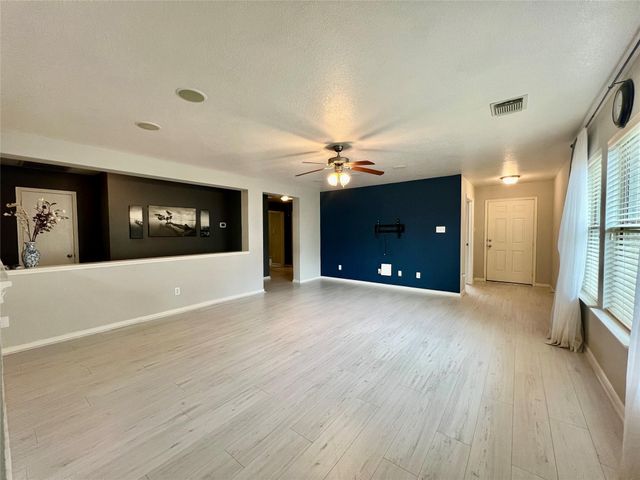 16750 Bending Creek Lane, Friendswood, TX 77546