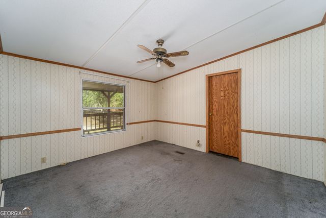 5768 Holly Drive, Blackshear, GA 31516