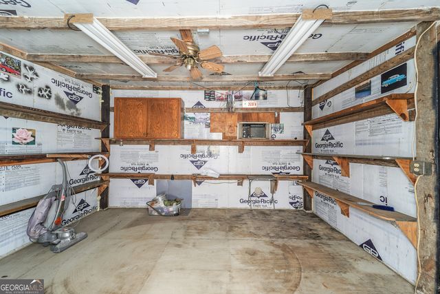 5768 Holly Drive, Blackshear, GA 31516