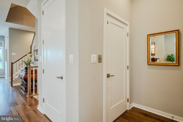 19820 BODMER DR, Ashburn, VA 20147