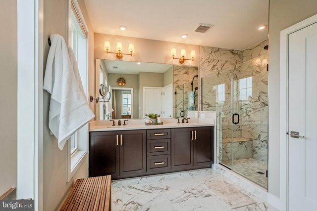19820 BODMER DR, Ashburn, VA 20147