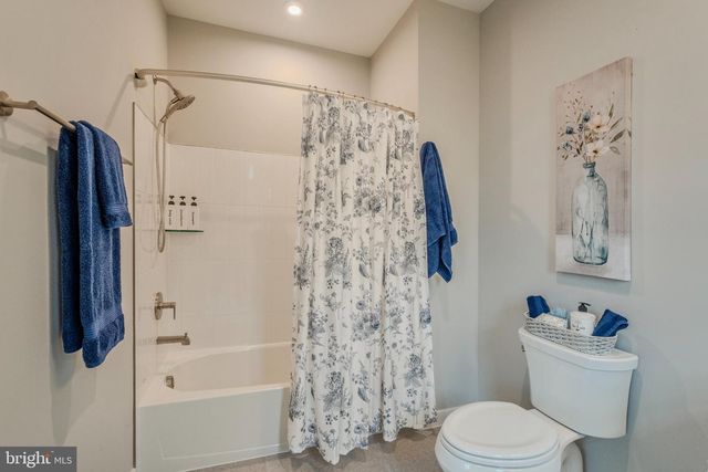 19820 BODMER DR, Ashburn, VA 20147