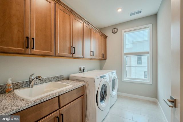 19820 BODMER DR, Ashburn, VA 20147