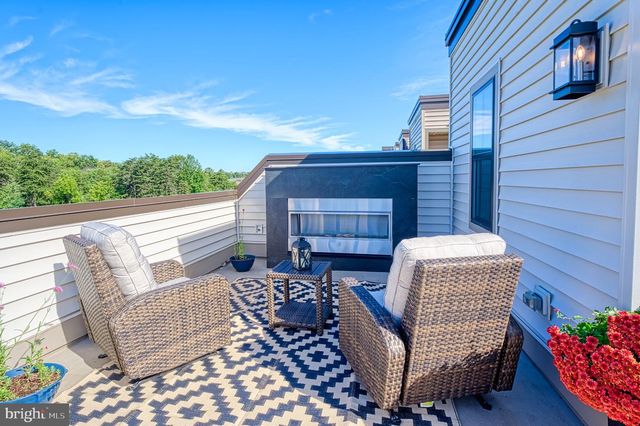 19820 BODMER DR, Ashburn, VA 20147